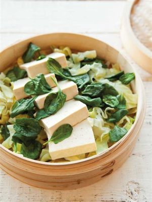  Shaoguan Steamed Tofu with Mustard Greens - Een romige en pikante culinaire ervaring die je smaakpapillen zal prikkelen!