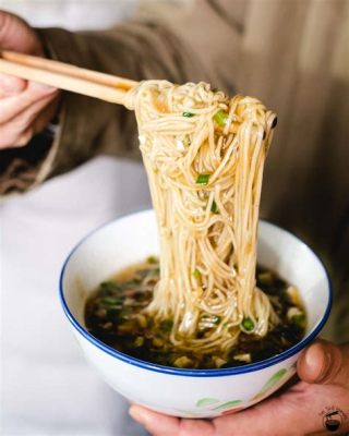  Hui Zhou Sao Zi Mian: Hoe kan een simpele soep zo veel smaak bevatten?