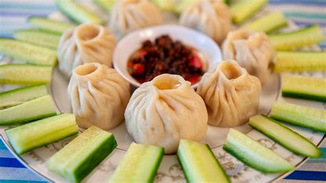  Momos met een pittige yakvleesvulling:  Ontdek de verrukking van traditionele Tibetaanse dumplings!