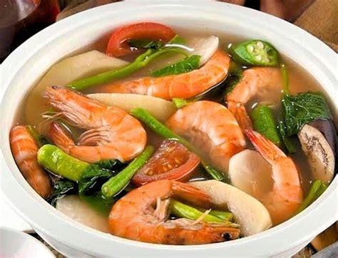  Sinigang na Hipon: Een romige en pittige soep die je smaakpapillen zal ontroeren!