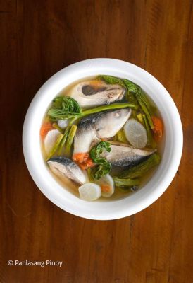  Sinigang na Isda! Een Zuurzoete Vissoep uit de Philippines die je Zintuigen Zal Verrassen